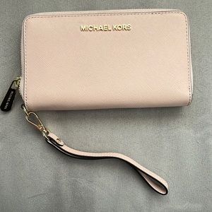 Michael kors wallet/clutch